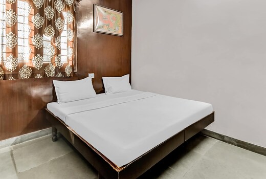 SPOT ON Unique Residency
