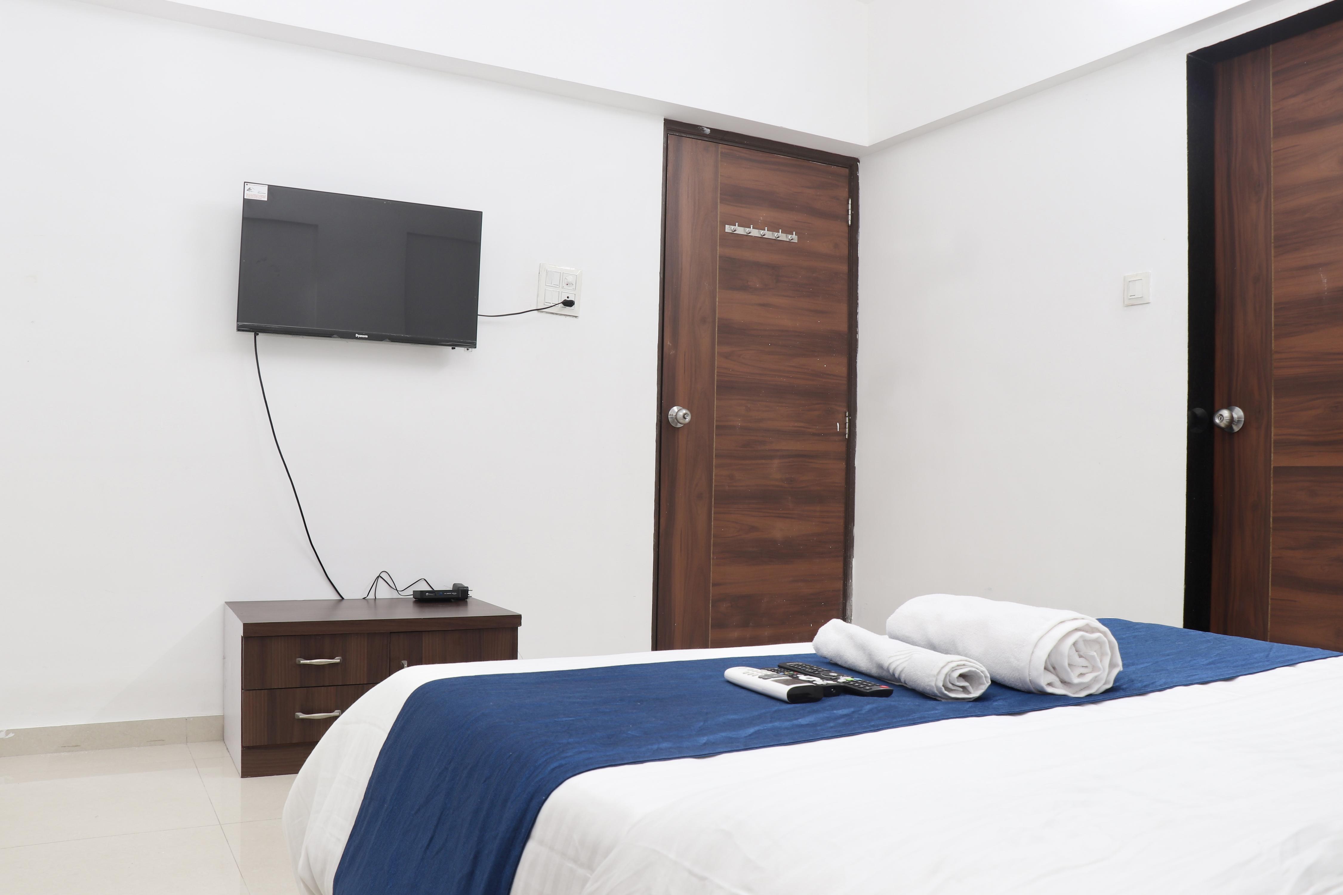 Zenith Homes - Boomerang Suites - Tap to explore photos