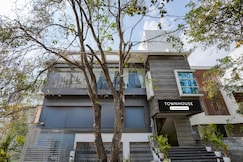 Townhouse Bannerghatta Hospital Road Formerly Sri Sai Suites, Bangalore