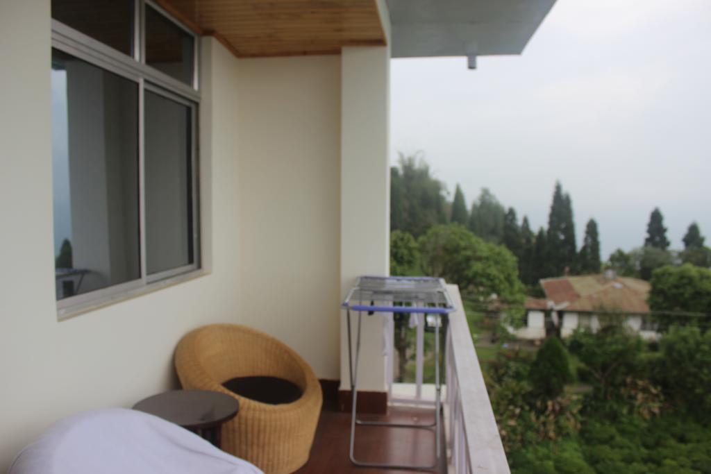 Temi Factory Guest House - Tap to explore photos