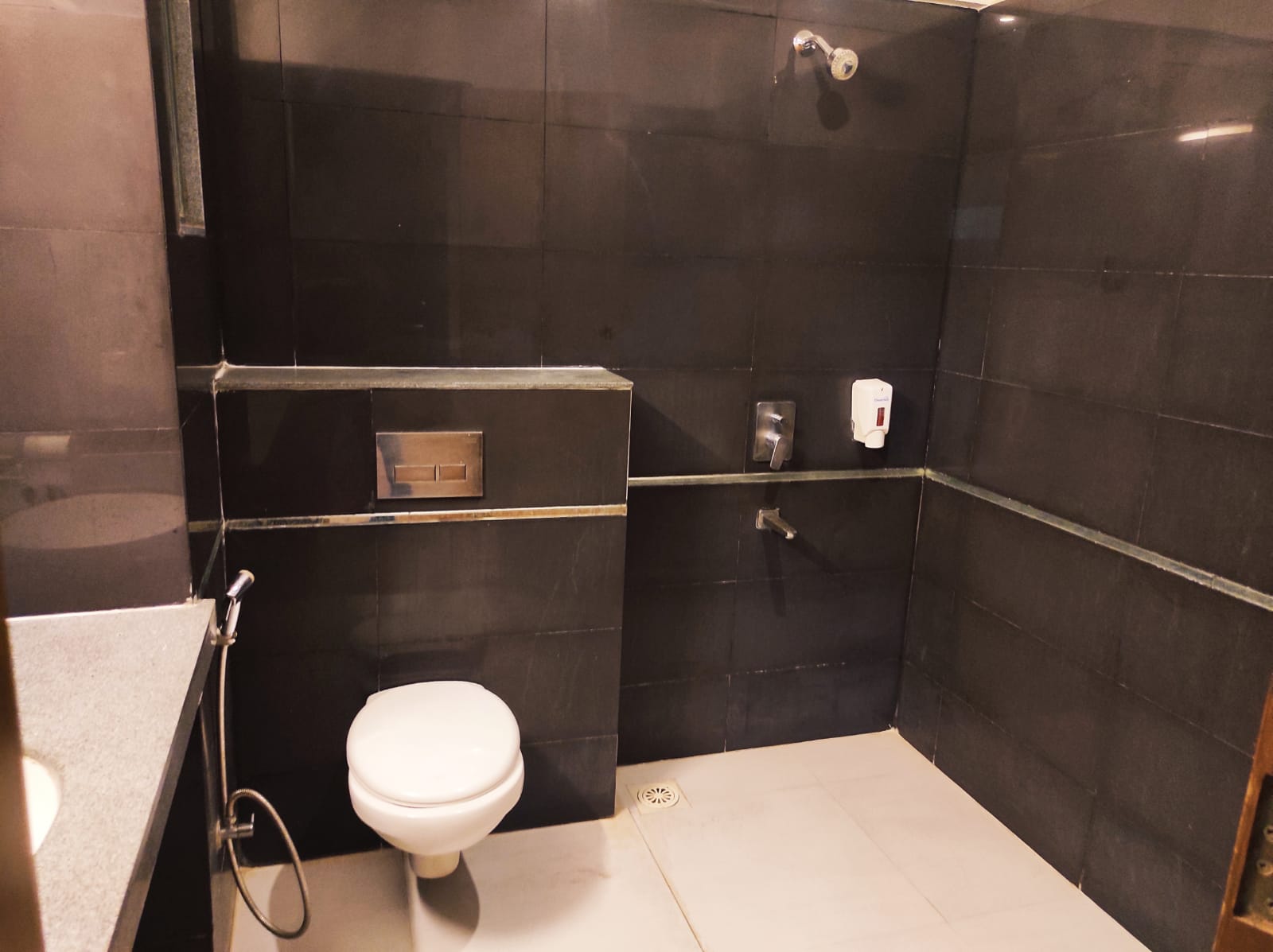 Suite Room 1
