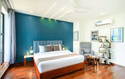 Writers Hill Deluxe room