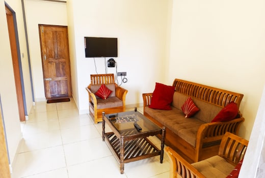 Lemon Grass The Two Bedroom House