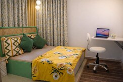 5 Luxury 2BHK Jacuzzi near metro Serene Stay, Gurgaon