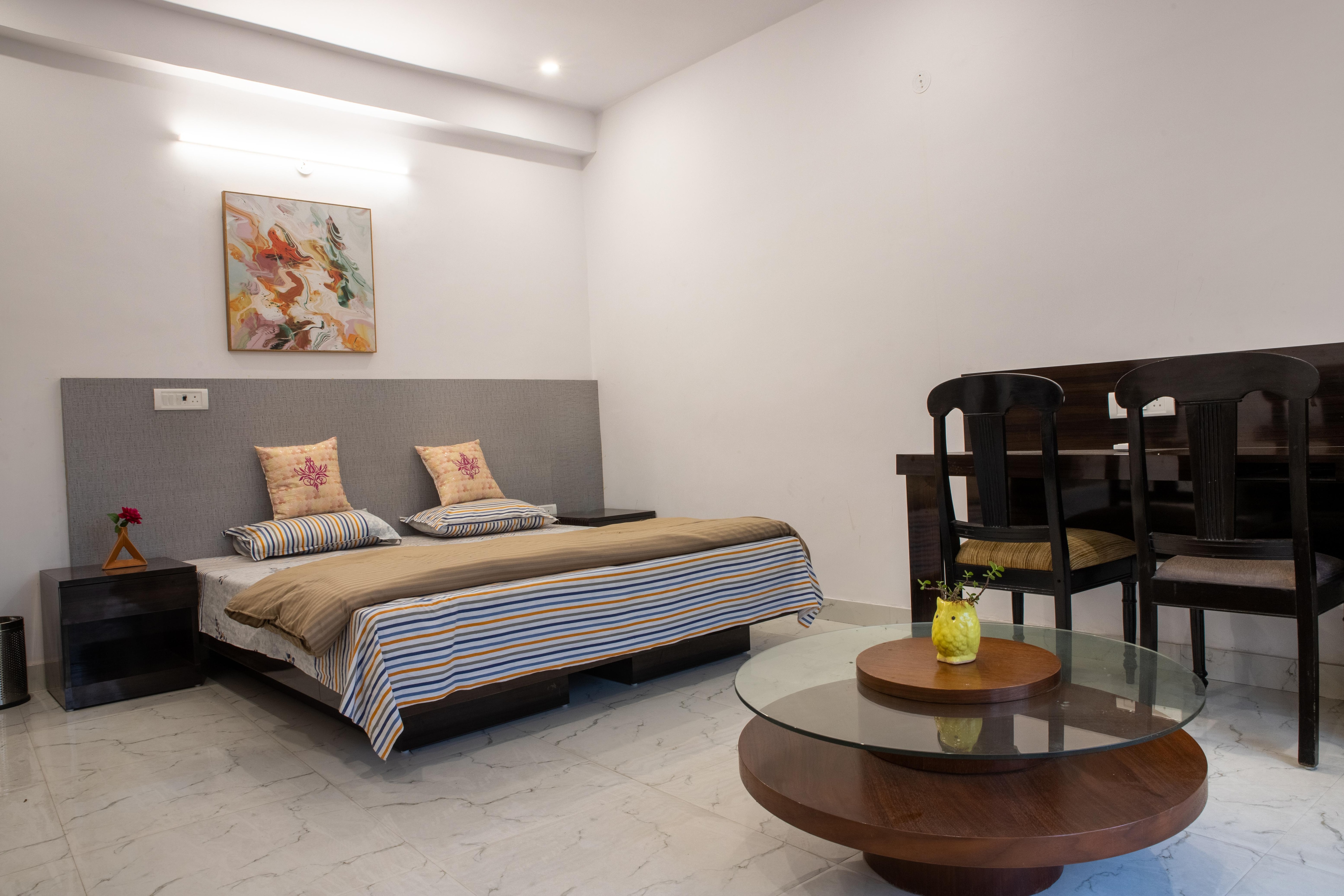 Luxe 6Bhk Villa at Malsi - Tap to explore photos