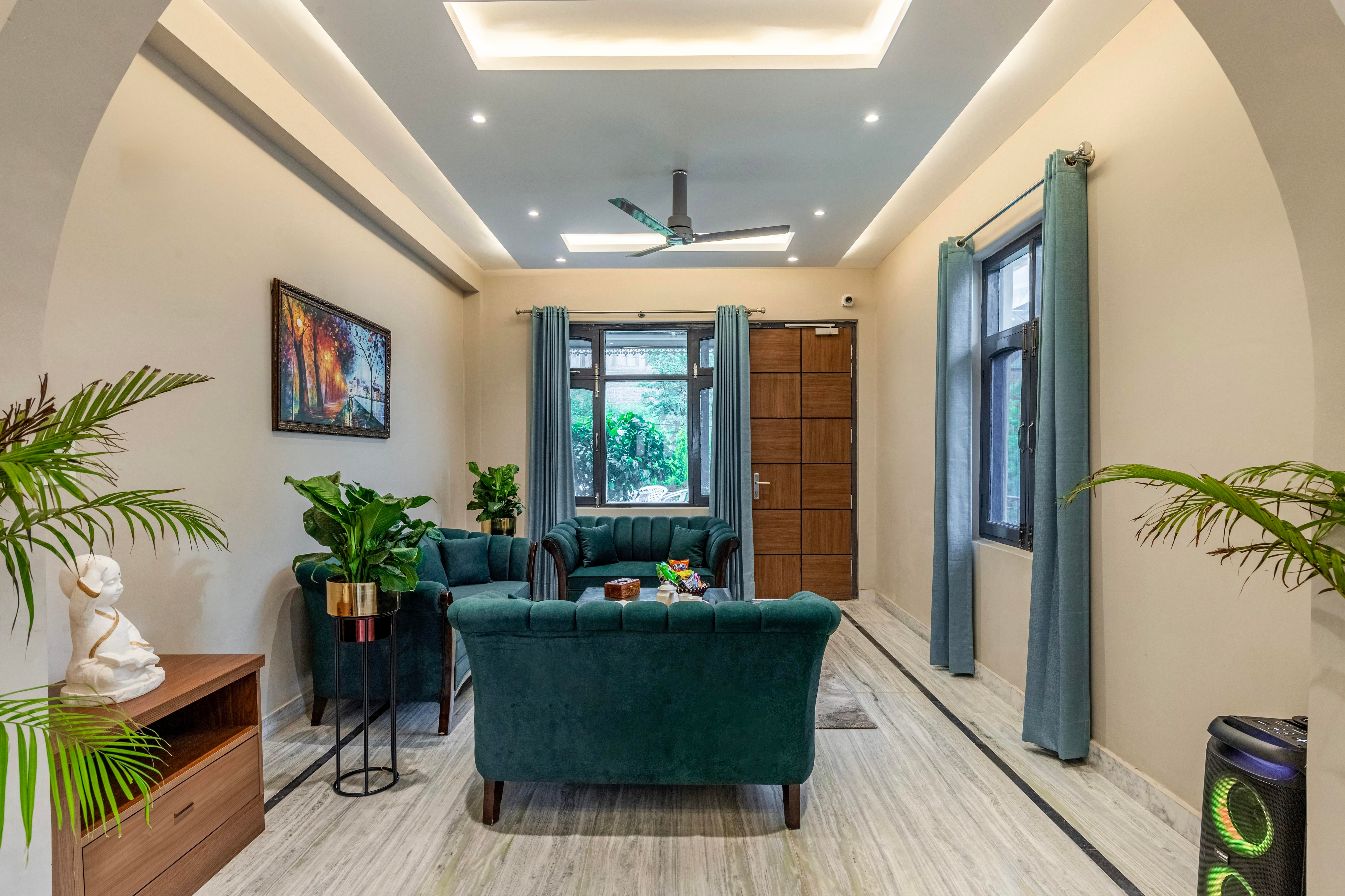 Charming 3 BHK Villa ft. Plunge Pool & Garden - Tap to explore photos