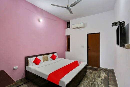 Hotel O Hotel Royal Palace