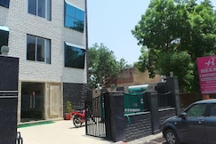 Hotel Heera Continental, Mathura