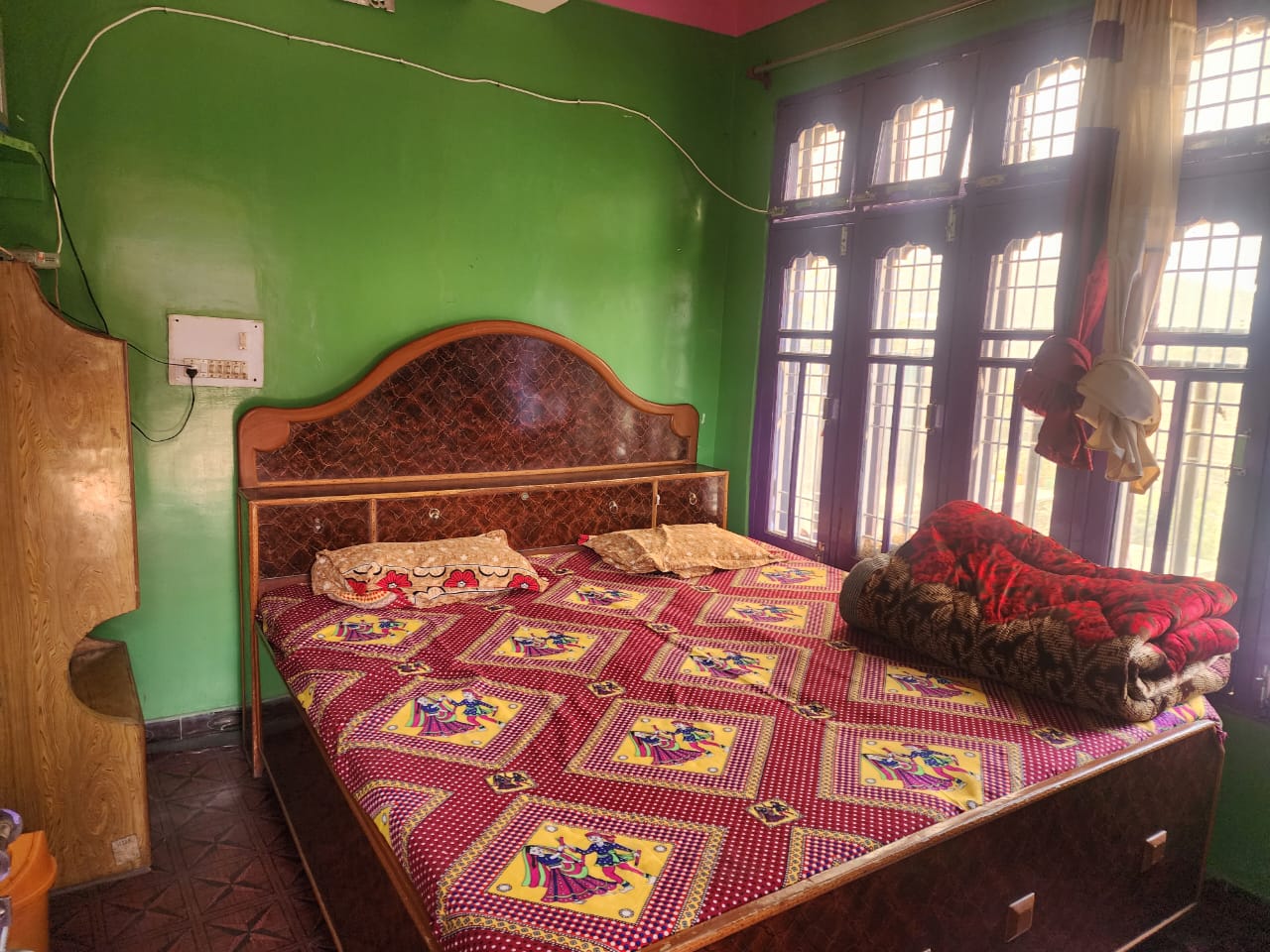 Kohli Guest House - Tap to explore photos