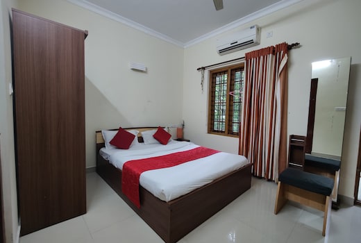 Flora Homestay