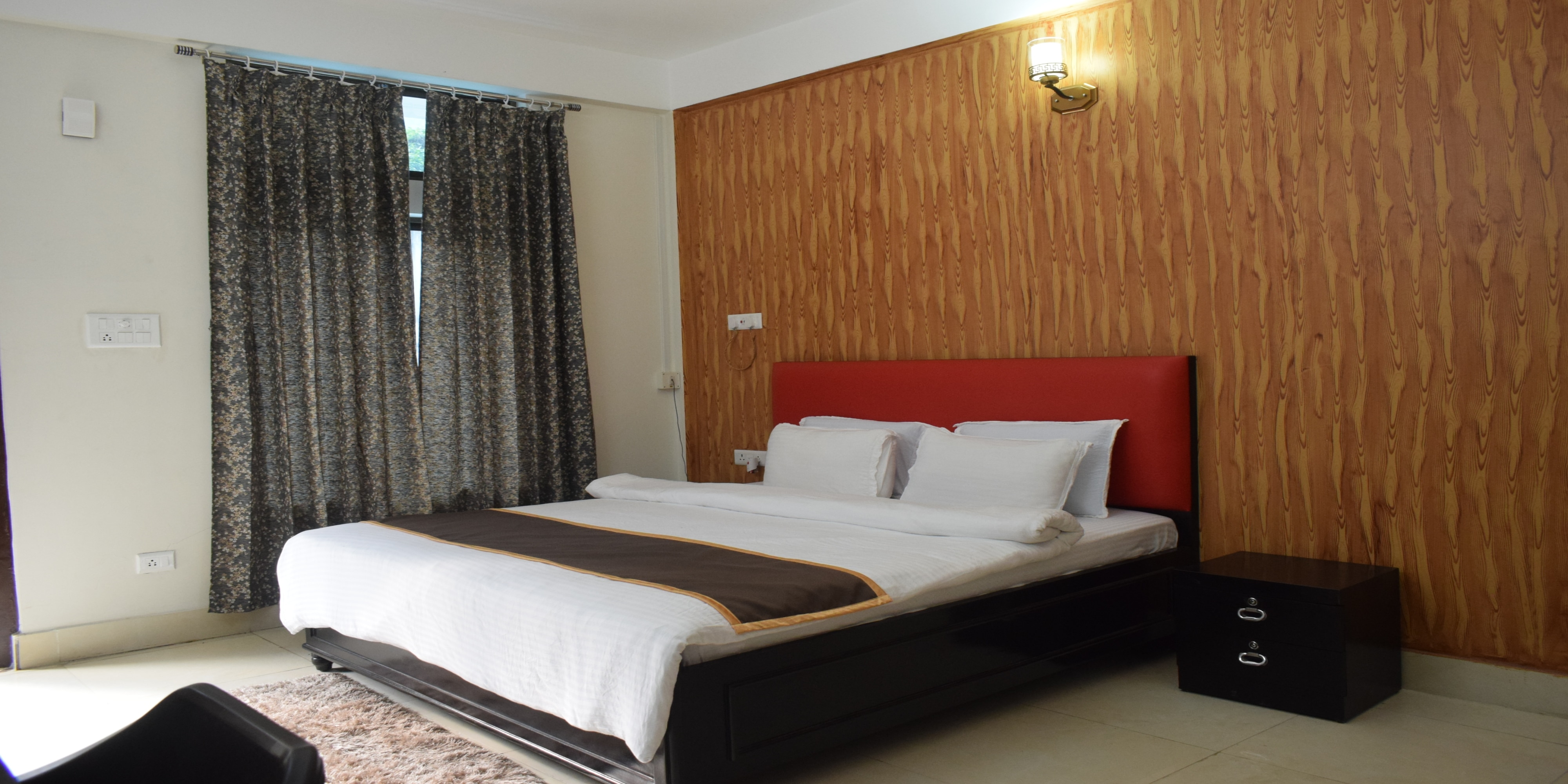 Sangri Resort - Tap to explore photos