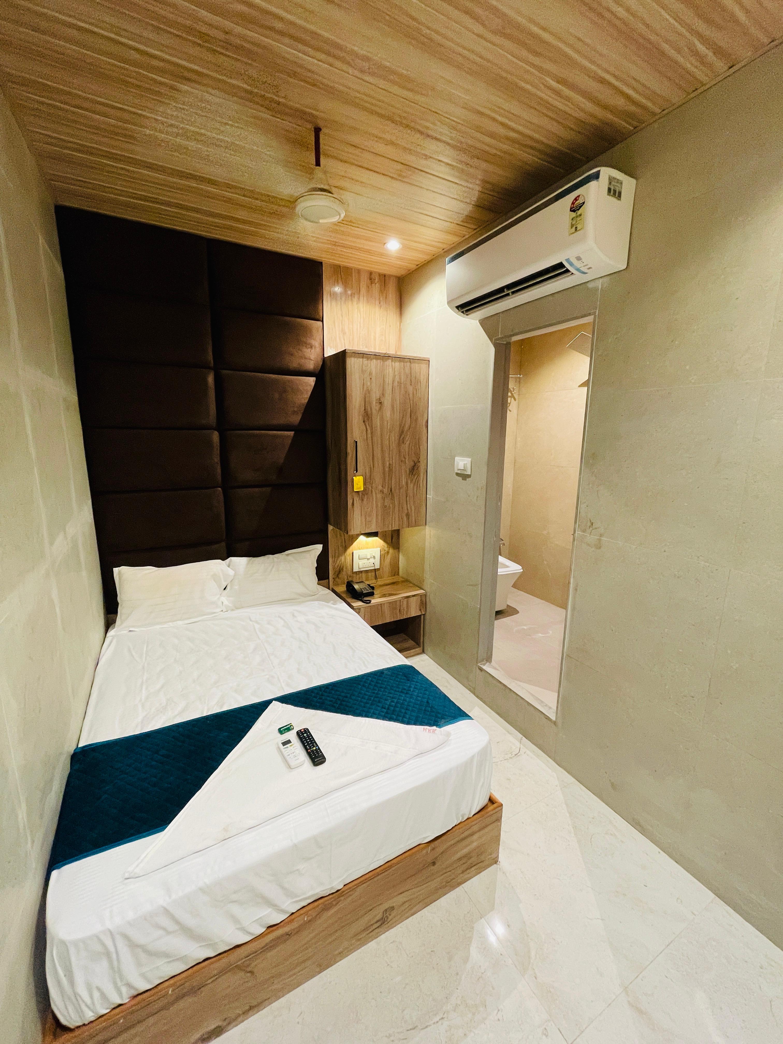 Hotel Royal BKC - Tap to explore photos