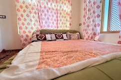 SOFI GULMARG GUEST HOUSE, Gulmarg