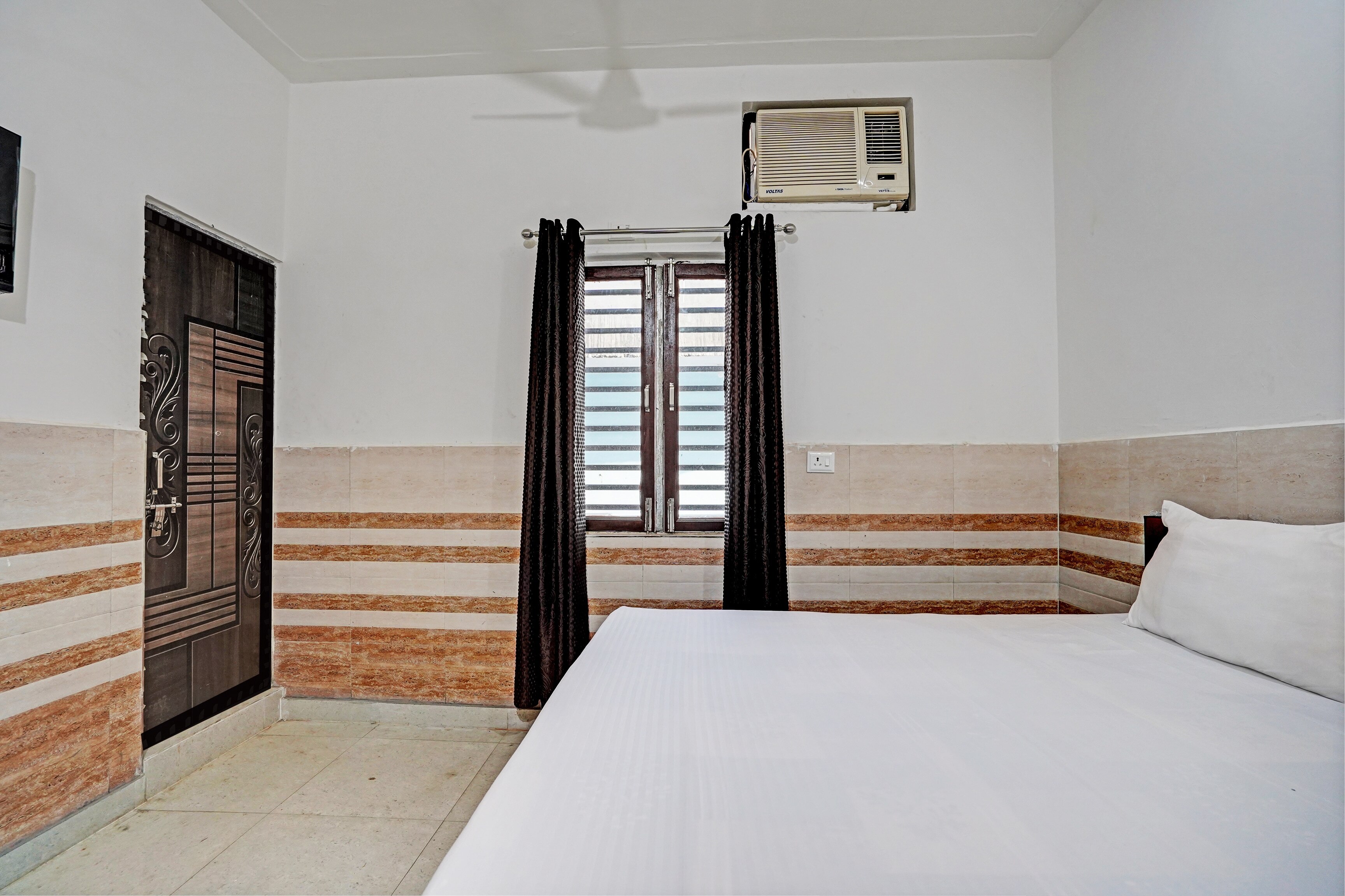 Hotel O Umang Hotel - Tap to explore photos