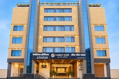 Hotel Sanket Elite, Dhule