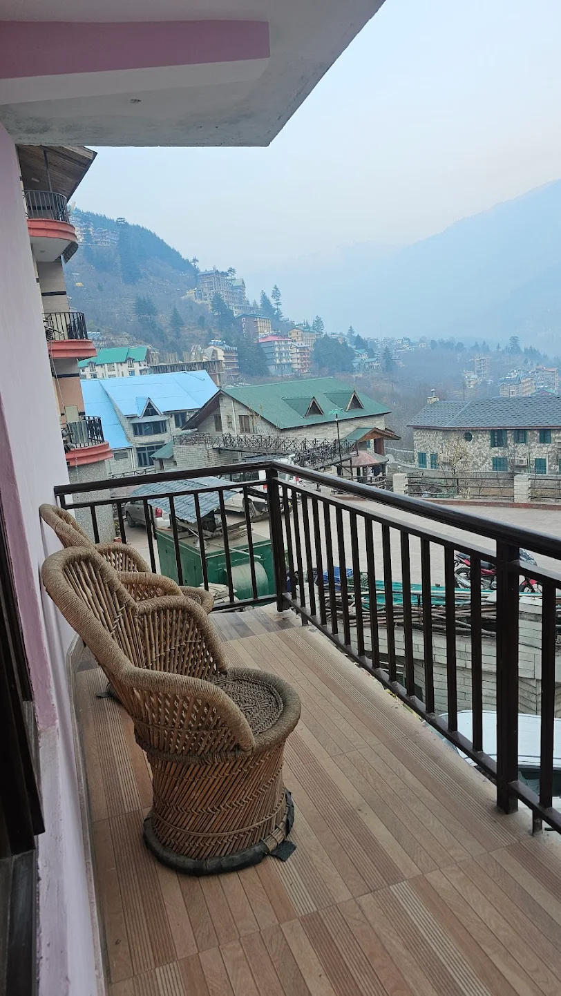 UM Hotels and Restaurant, Manali