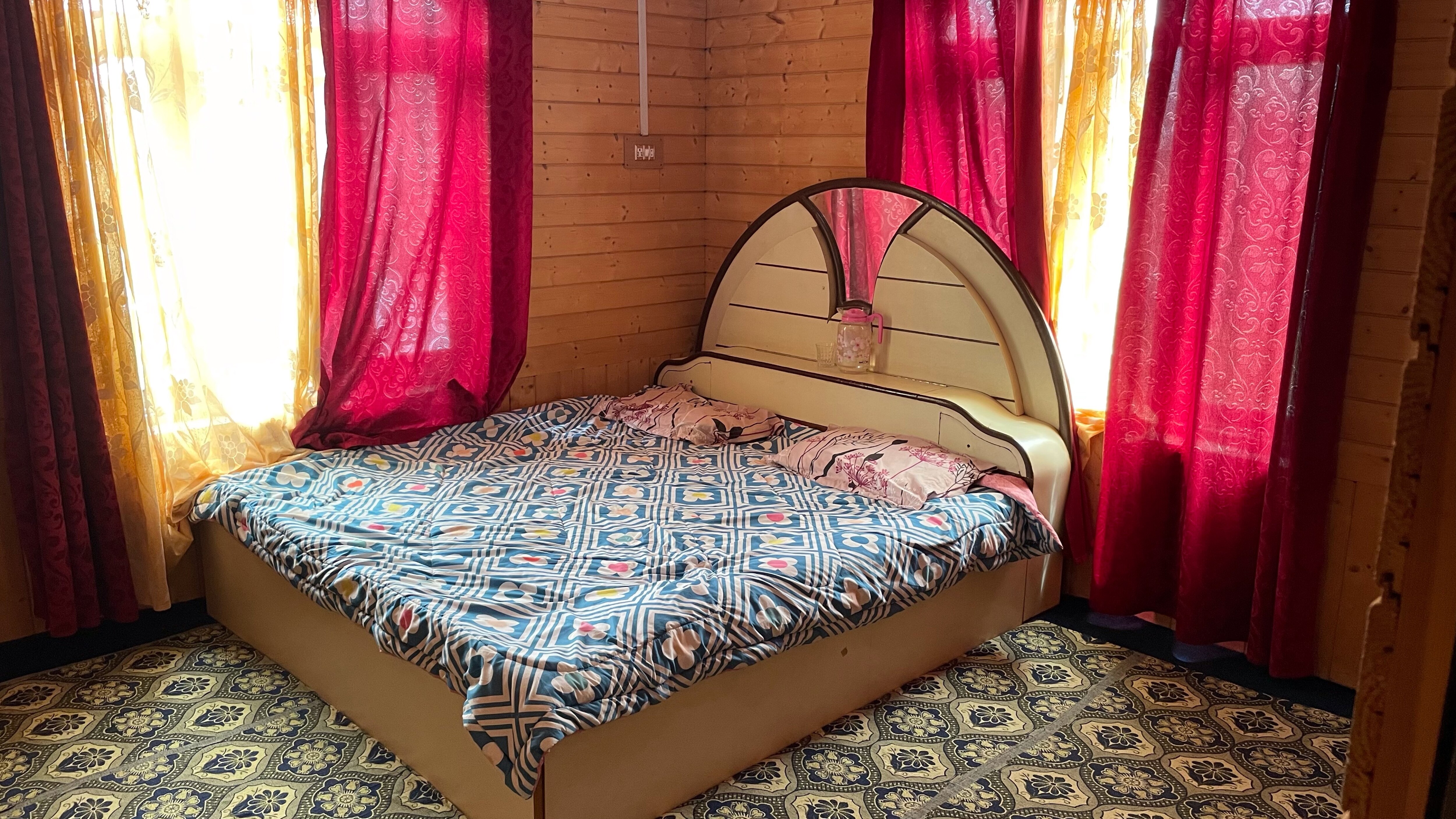 Peacock Homestay, Srinagar - Tap to explore photos