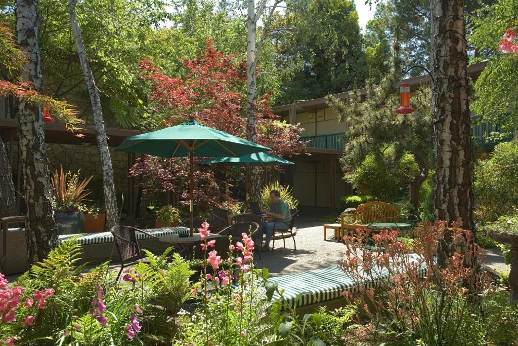 Creekside Inn Hotel Palo - Tap to explore photos