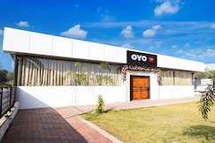 Hotel O Godavari Lawn, Jabalpur