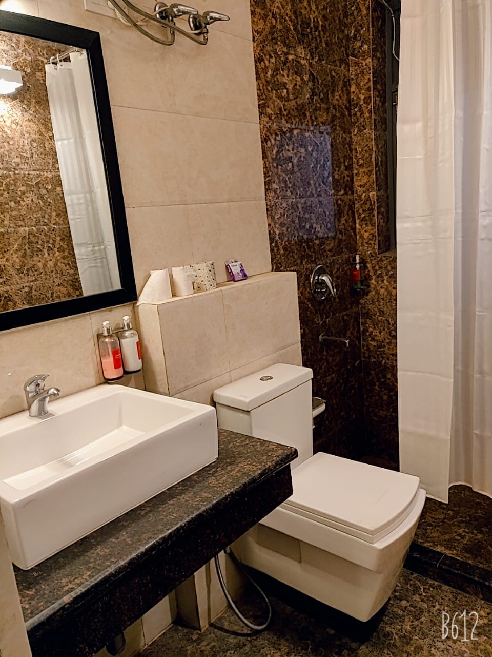 Privy Stay @Medanta - Tap to explore photos