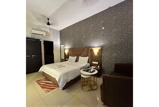 COZY INN ROOMS-FEROZPUR ROAD