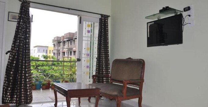 Bhuvi Serviced Apartments Velachery Chennai Apartment Hd Photos Bhuvi Service Apartment Velacherry Room 1 Jpg Chennai
