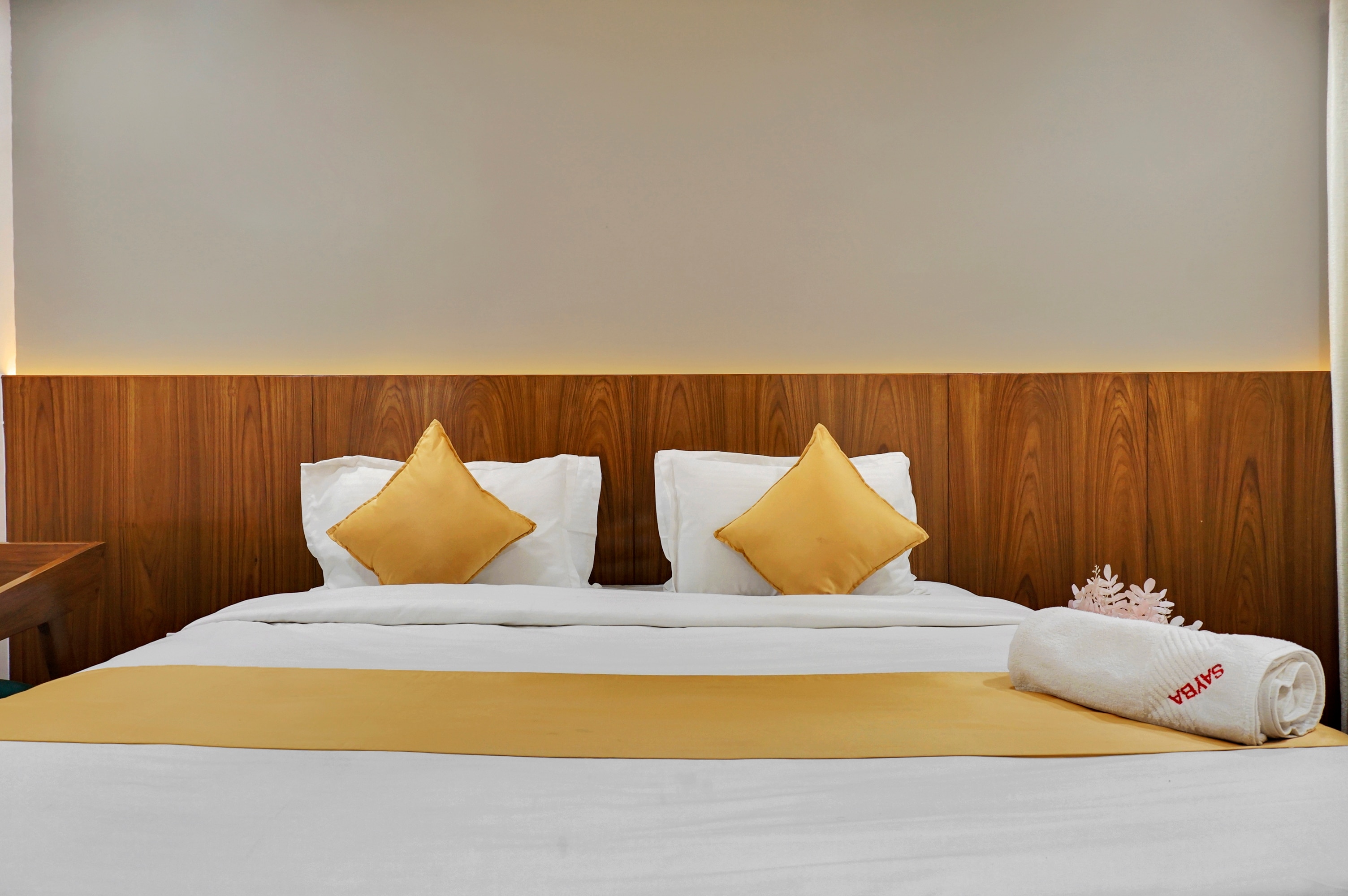 Hotel Sayba Executive - Tap to explore photos