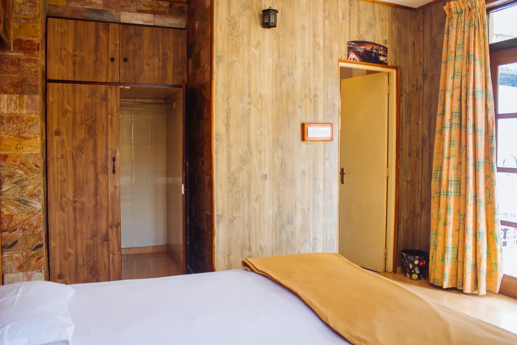Ganesh Holiday Home - Tap to explore photos