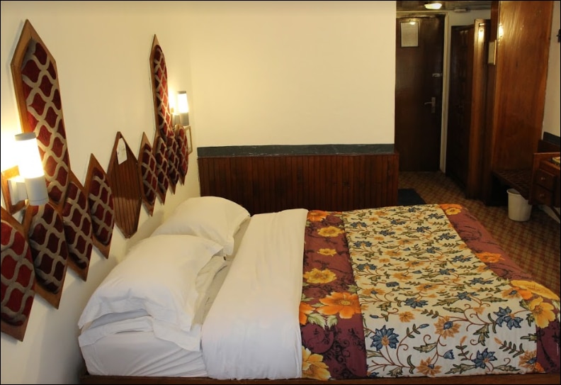 Hotel Shahenshah Palace - Tap to explore photos