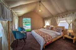 Escape Camp - By Escape Stayz, Sangla