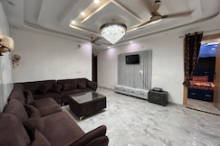 Garvik Stay 4BHK Apartment, Delhi