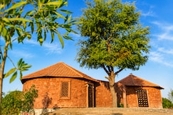 Unique Mudwood Retreat | Jodhpur |4 BR|By Homeyhuts, Jodhpur
