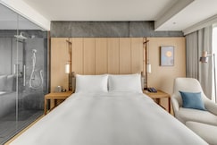 DoubleTree by Hilton Taipei Zhongshan, Taipei