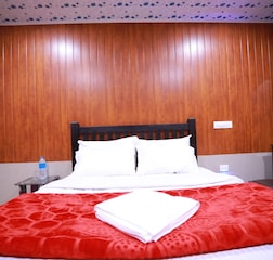 Standard Valley View Room 1