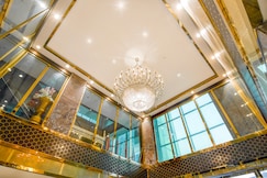 Kzar Central, Kolkata