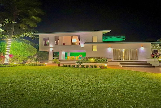 Mount Bungalows - 3BR Pvt Pool Lawn