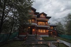 The walnut house, Pahalgam