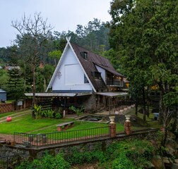 Premium Room in Bungalow