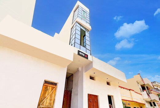 Super Hotel O B.G.P.G House