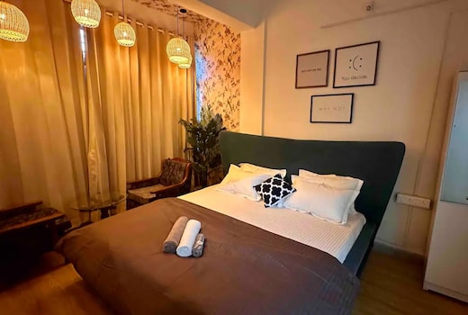 Rio: 1Bhk Apt in Central KP | WiFi AC Smart Tv