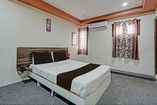 Hotel O Sri Sai sevalal comfort's