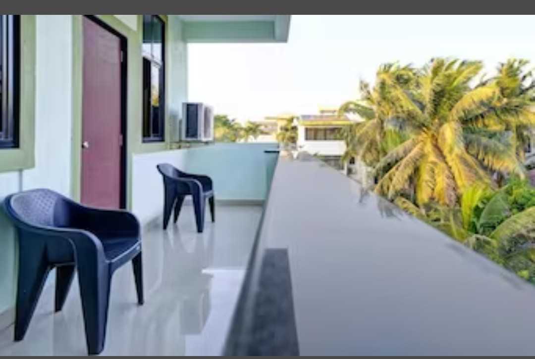 Collection O E Candolim Beach Resort - Tap to explore photos