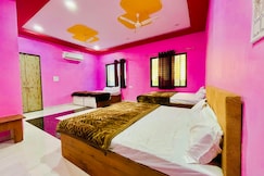 Hotel Pratham, Khachrod