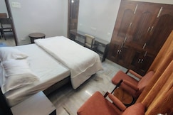 USHA PARAS KUTIR, Varanasi