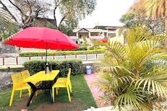 Hotel Chandravilas, Mount Abu, Mount Abu