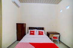 Hotel O Shine Guest House Syariah, Tebingtinggi