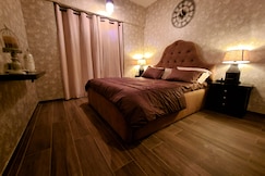 Ultra Luxe Vintage Heights 20th Floor, Wadgaon