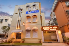 FabHotel Adhiraj Inn, Kolkata
