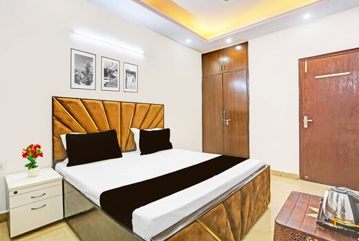 Hotel O Yash stay