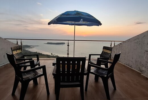 Seaview Suvarndurg Front 2